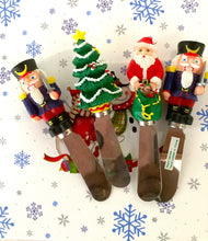Load image into Gallery viewer, Treasures by Tawanna Holiday Resin Handle Cheese Spreader Set - Vintage Santa & Nutcracker Decor