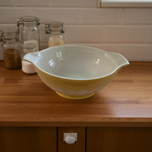 Load image into Gallery viewer, Pyrex Vintage Butterfly Flower Gold Patterned Mixing Bowl, #444