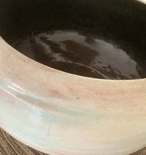 Load image into Gallery viewer, Pottery Bowl - Light Green