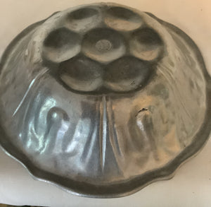 Wilton Pewter Serving Bowl.